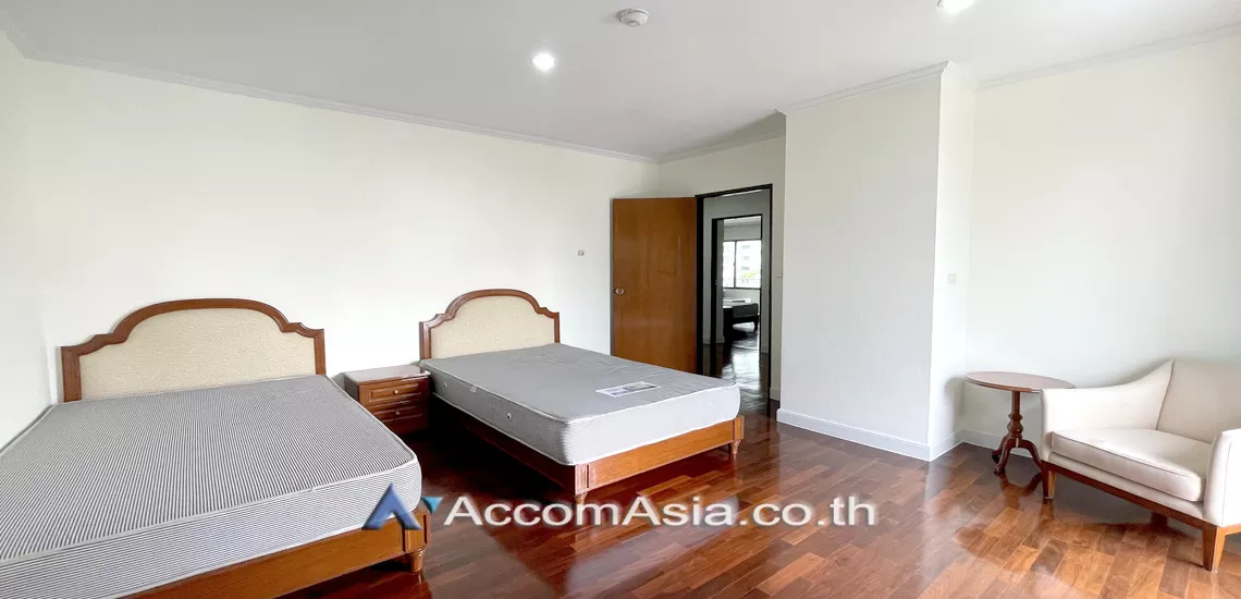14  3 br Apartment For Rent in Sukhumvit ,Bangkok BTS Phrom Phong at Greenery garden and privacy 1410766