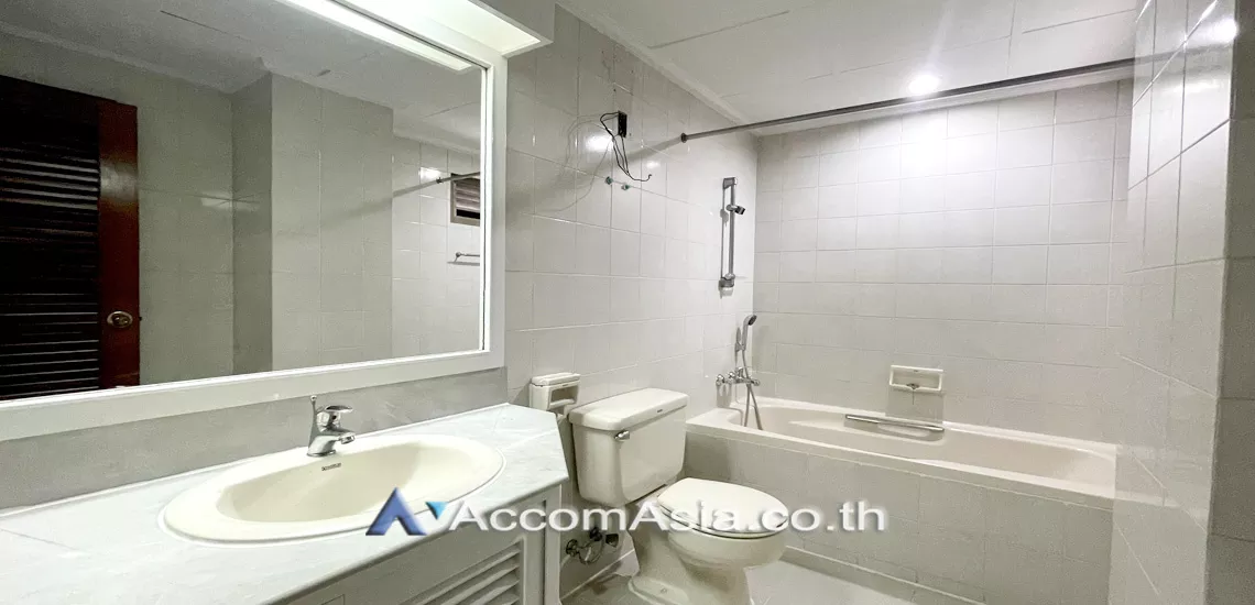 15  3 br Apartment For Rent in Sukhumvit ,Bangkok BTS Phrom Phong at Greenery garden and privacy 1410766