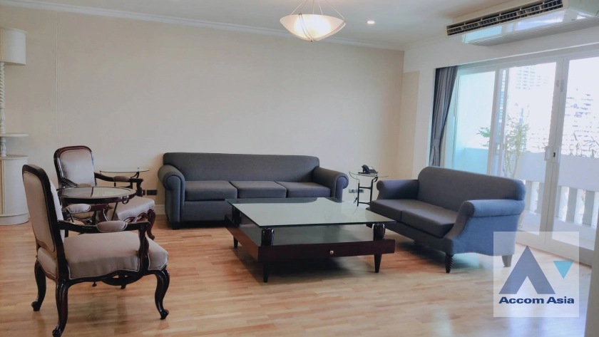 Pet friendly |  A Classic Style Apartment  3 Bedroom for Sale & Rent MRT Sukhumvit in Sukhumvit Bangkok