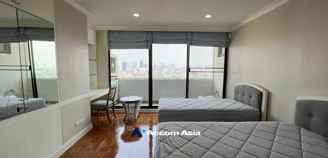 17  3 br Condominium For Rent in Sathorn ,Bangkok MRT Khlong Toei at Baan Yen Akard 1510800