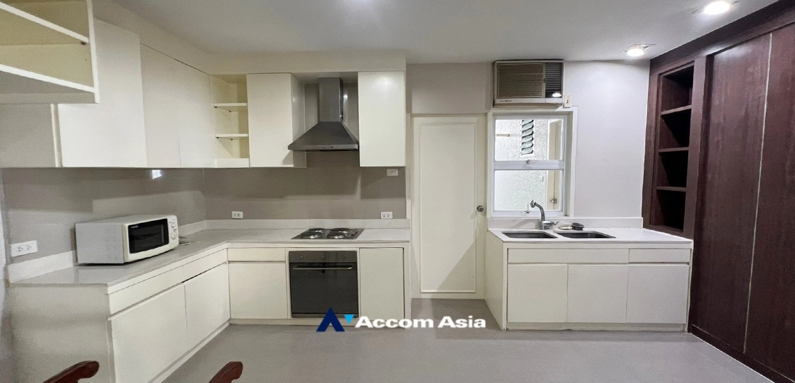 11  3 br Condominium For Rent in Sathorn ,Bangkok MRT Khlong Toei at Baan Yen Akard 1510800