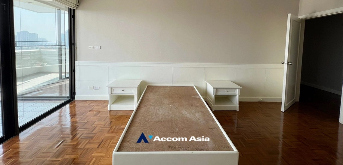 22  3 br Condominium For Rent in Sathorn ,Bangkok MRT Khlong Toei at Baan Yen Akard 1510800