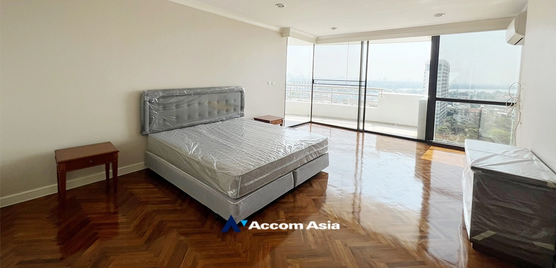 13  3 br Condominium For Rent in Sathorn ,Bangkok MRT Khlong Toei at Baan Yen Akard 1510800
