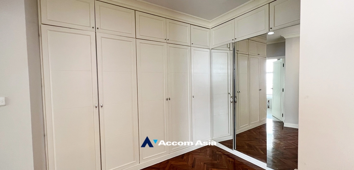 25  3 br Condominium For Rent in Sathorn ,Bangkok MRT Khlong Toei at Baan Yen Akard 1510800