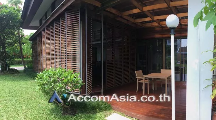 Garden, Huge Terrace, Private Swimming Pool |  5 Bedrooms  House For Sale in Sukhumvit, Bangkok  near BTS Ekkamai (10004201)