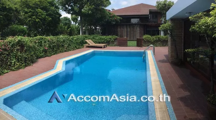 16  5 br House For Sale in Sukhumvit ,Bangkok BTS Ekkamai 10004201