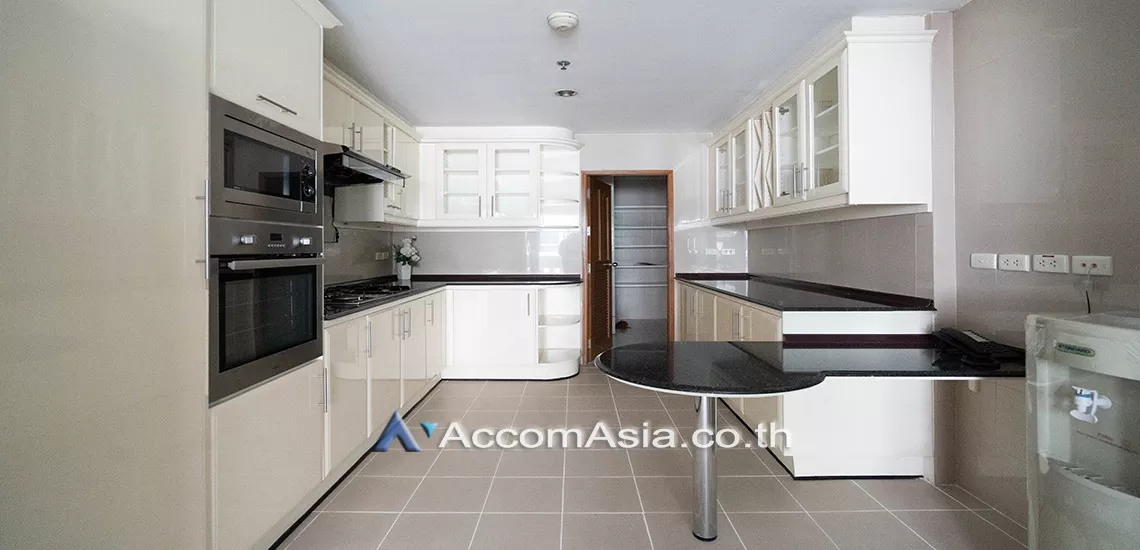 unitPet friendly |  4 Bedrooms  Apartment For Rent in Sukhumvit, Bangkok  near BTS Asok - MRT Sukhumvit (1002301)