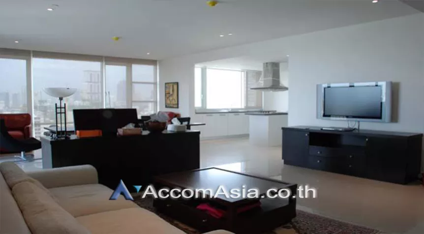 Pet friendly |  3 Bedrooms  Condominium For Rent in Sukhumvit, Bangkok  near BTS Ekkamai (1510900)