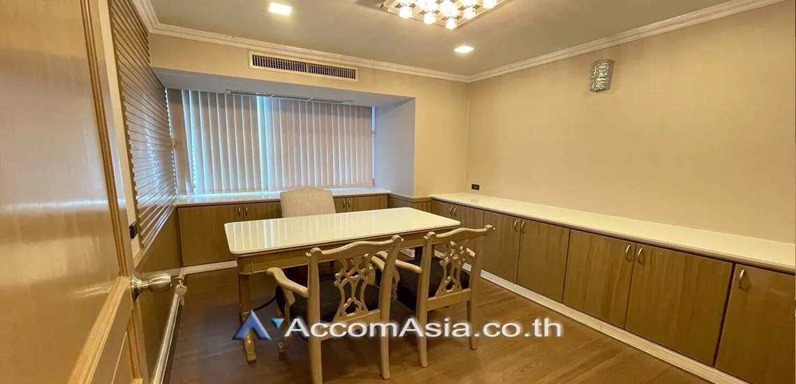 18  4 br Condominium For Rent in Sukhumvit ,Bangkok BTS Ekkamai at Oriental Tower 1510908