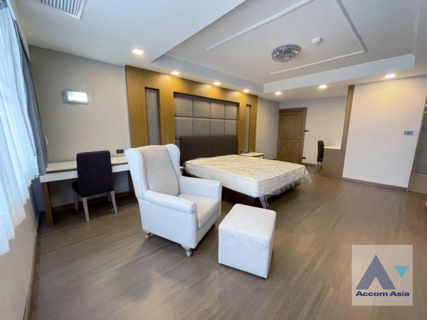 11  4 br Condominium for rent and sale in Sukhumvit ,Bangkok BTS Ekkamai at Oriental Tower 1510908