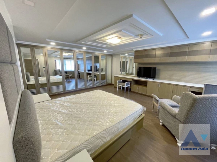 13  4 br Condominium for rent and sale in Sukhumvit ,Bangkok BTS Ekkamai at Oriental Tower 1510908