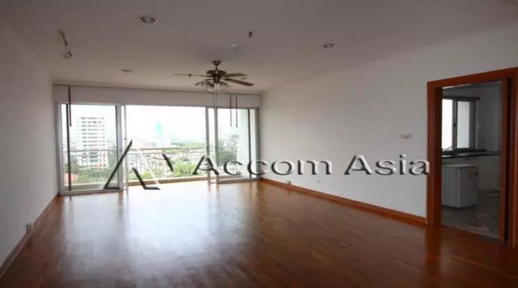 unit 3 Bedrooms  Apartment For Rent in Sathorn, Bangkok  near BRT Technic Krungthep (1510967)