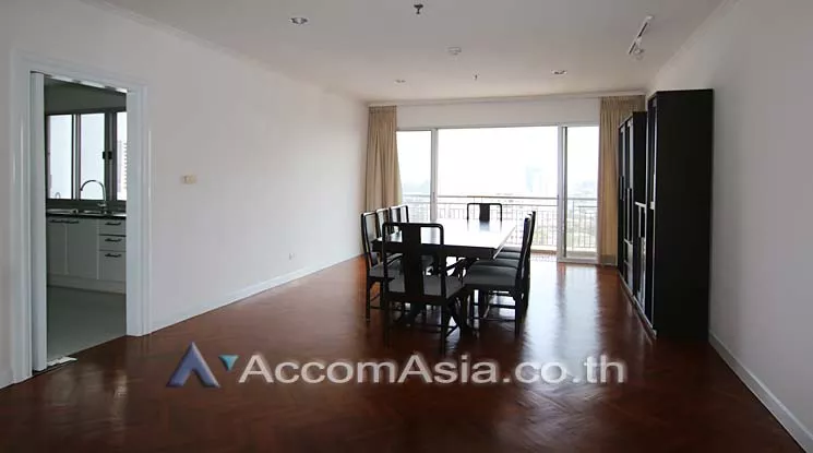  3 Bedrooms  Apartment For Rent in Sathorn, Bangkok  near BRT Technic Krungthep (1510969)