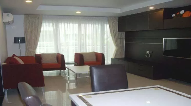  3 Bedrooms  Condominium For Rent & Sale in Sukhumvit, Bangkok  near BTS Ekkamai (1511012)