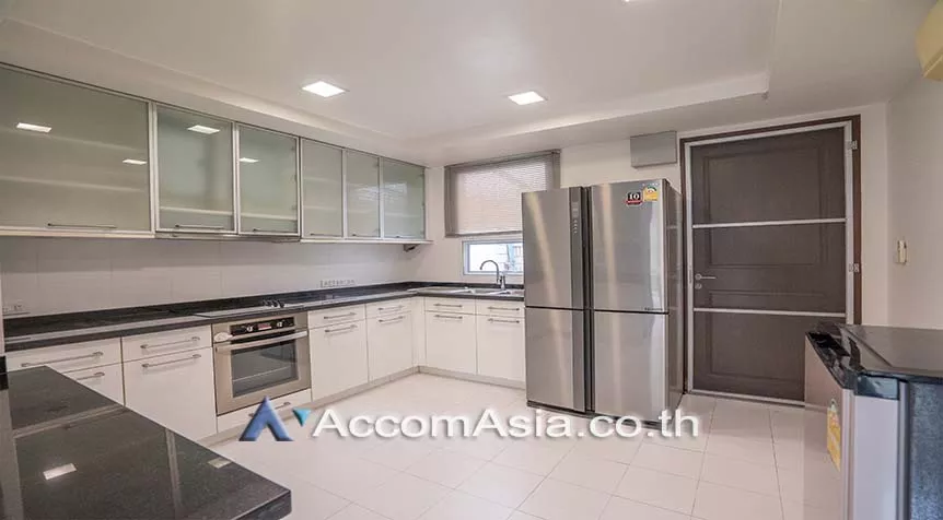 unitDouble High Ceiling, Pet friendly |  4 Bedrooms  House For Rent in Sukhumvit, Bangkok  near BTS Phrom Phong (1811030)