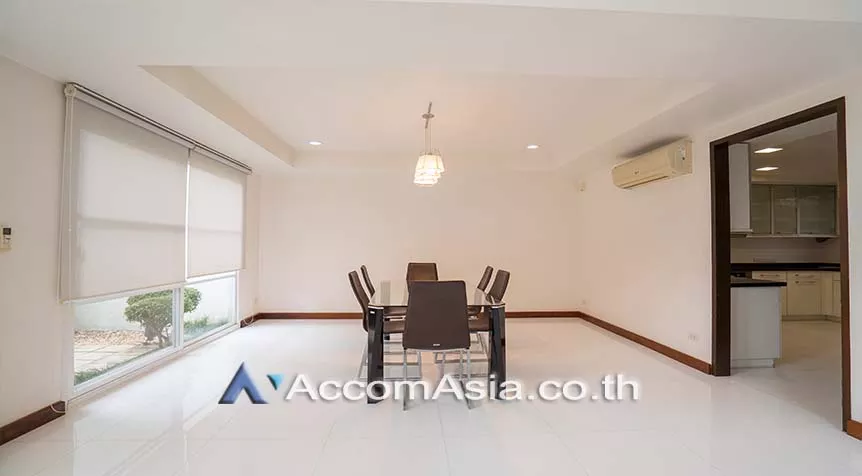 Double High Ceiling, Pet friendly |  4 Bedrooms  House For Rent in Sukhumvit, Bangkok  near BTS Phrom Phong (1811030)