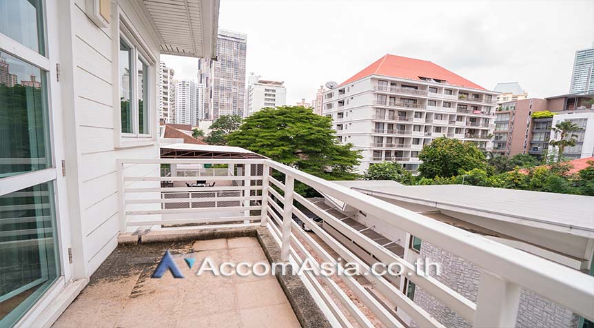 13  4 br House For Rent in Sukhumvit ,Bangkok BTS Phrom Phong at House in compound with common pool 1811030