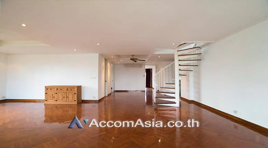 Duplex Condo, Penthouse, Pet friendly |  2 Bedrooms  Apartment For Rent in Sathorn, Bangkok  near MRT Khlong Toei (1411034)