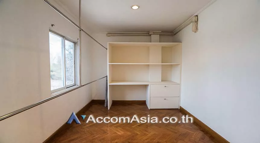 10  2 br Apartment For Rent in Sathorn ,Bangkok MRT Khlong Toei at Classic and elegant atmosphere 1411034