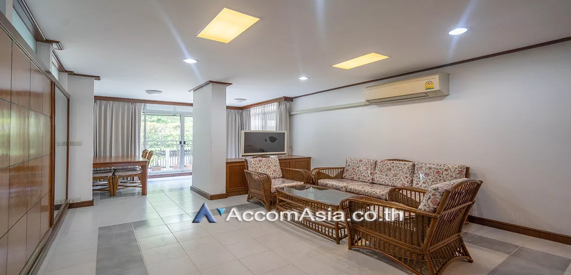 Greenery garden and privacy Apartment  2 Bedroom for Rent BTS Thong Lo in Sukhumvit Bangkok
