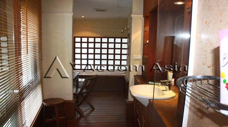 9  3 br Condominium For Rent in Ploenchit ,Bangkok BTS Ploenchit at Baan Ploenchit 1511054