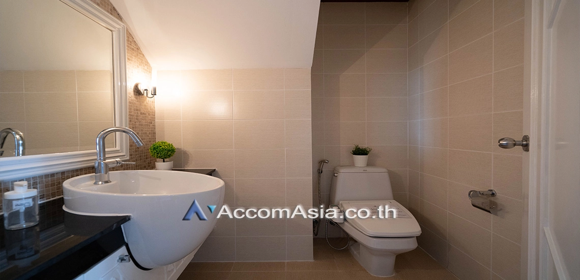 12  2 br Apartment for rent and sale in Sukhumvit ,Bangkok BTS Ekkamai at Classy Residence 1411069