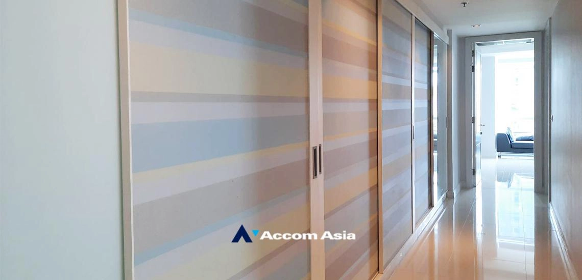 19  3 br Condominium For Sale in Ploenchit ,Bangkok BTS Ploenchit at Athenee Residence 2311074
