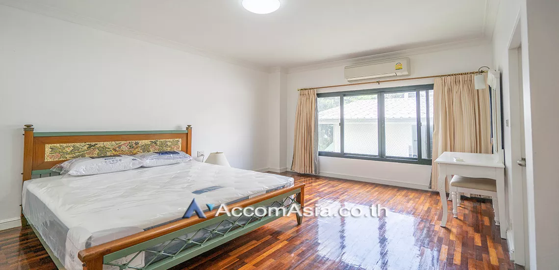 4  3 br Apartment For Rent in Sathorn ,Bangkok MRT Lumphini at Homely atmosphere place 1411075