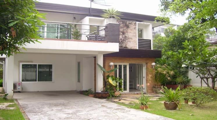  2  3 br House For Rent in Sathorn ,Bangkok MRT Lumphini 1711087