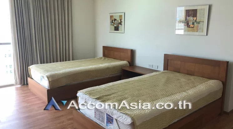  2 Bedrooms  Condominium For Rent in Phaholyothin, Bangkok  near BTS Ari (1511106)
