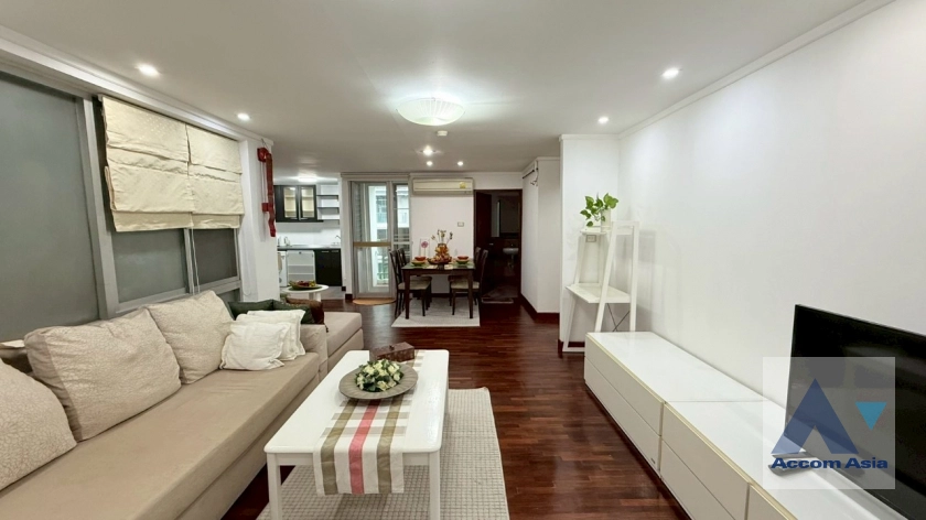 unit 2 Bedrooms  Apartment For Rent in Sukhumvit, Bangkok  near BTS Phrom Phong (1411129)