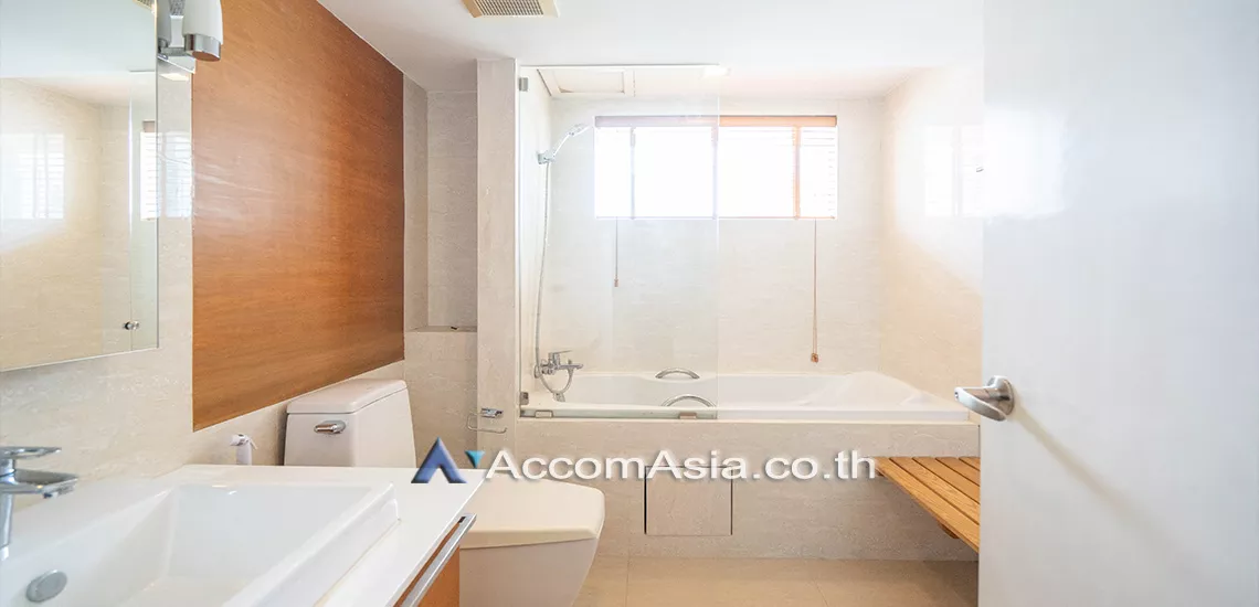 11  4 br Apartment For Rent in Sukhumvit ,Bangkok BTS Asok - MRT Sukhumvit at Homely Atmosphere 1008601