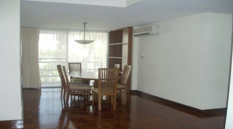 8  2 br Apartment for rent and sale in Sukhumvit ,Bangkok BTS Nana at Calm and Peaceful 1411155