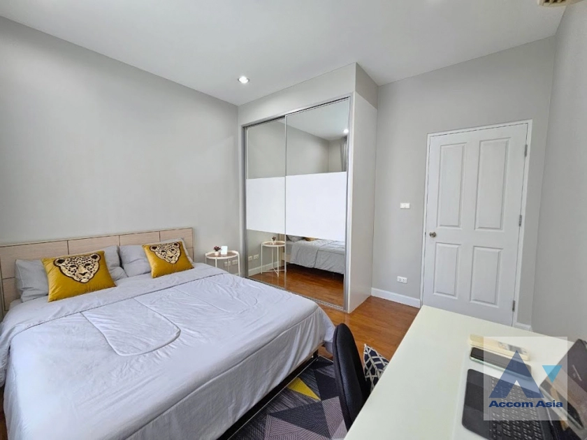 10  2 br Condominium For Rent in Sukhumvit ,Bangkok  at Siri Residence Sukhumvit 24 1511183