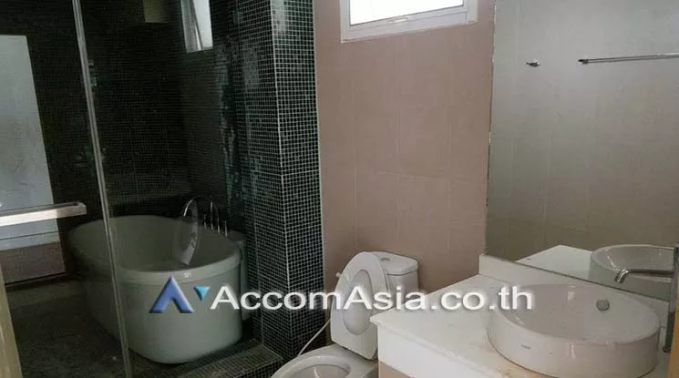 5  3 br Apartment For Rent in Sathorn ,Bangkok BTS Chong Nonsi at Perfect For Family 1411184