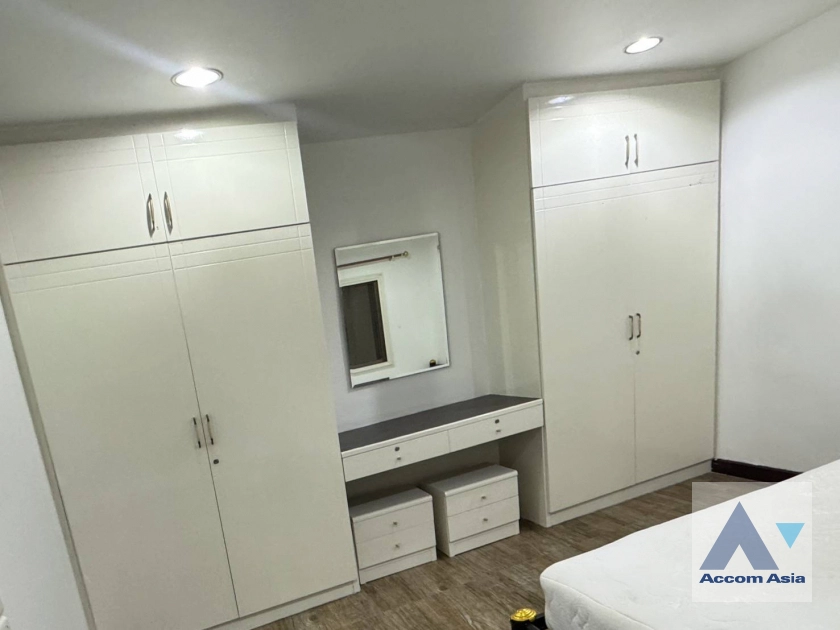 11  2 br Condominium for rent and sale in Sukhumvit ,Bangkok BTS Nana at Crystal Garden 1511190