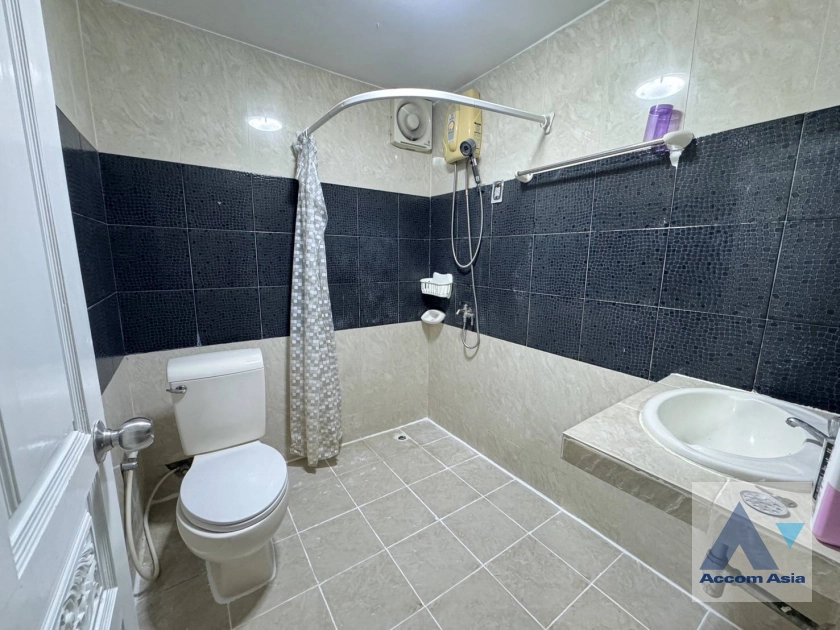 12  2 br Condominium for rent and sale in Sukhumvit ,Bangkok BTS Nana at Crystal Garden 1511190