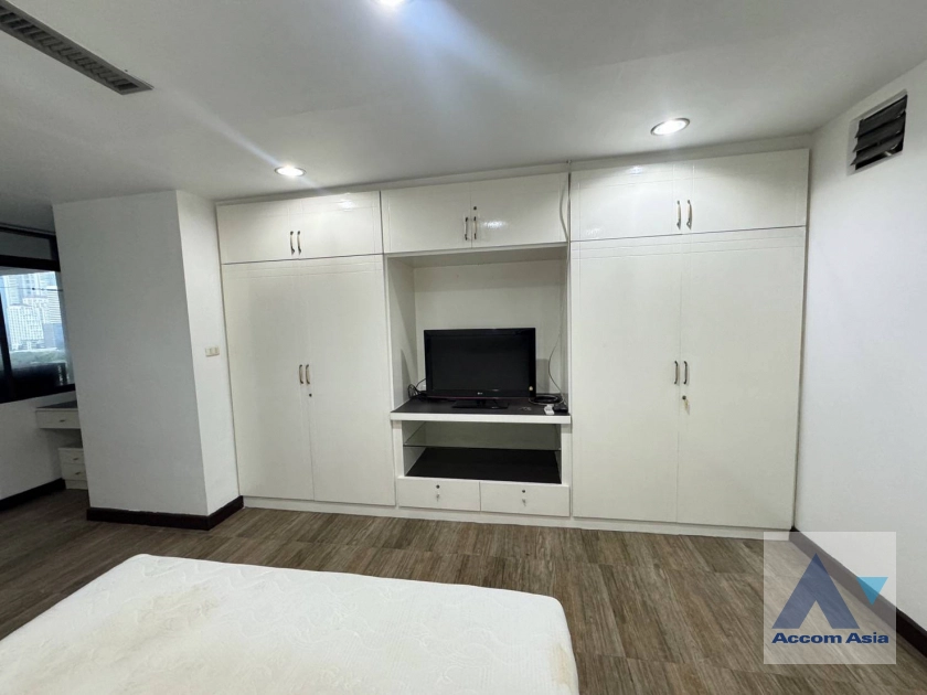 10  2 br Condominium for rent and sale in Sukhumvit ,Bangkok BTS Nana at Crystal Garden 1511190