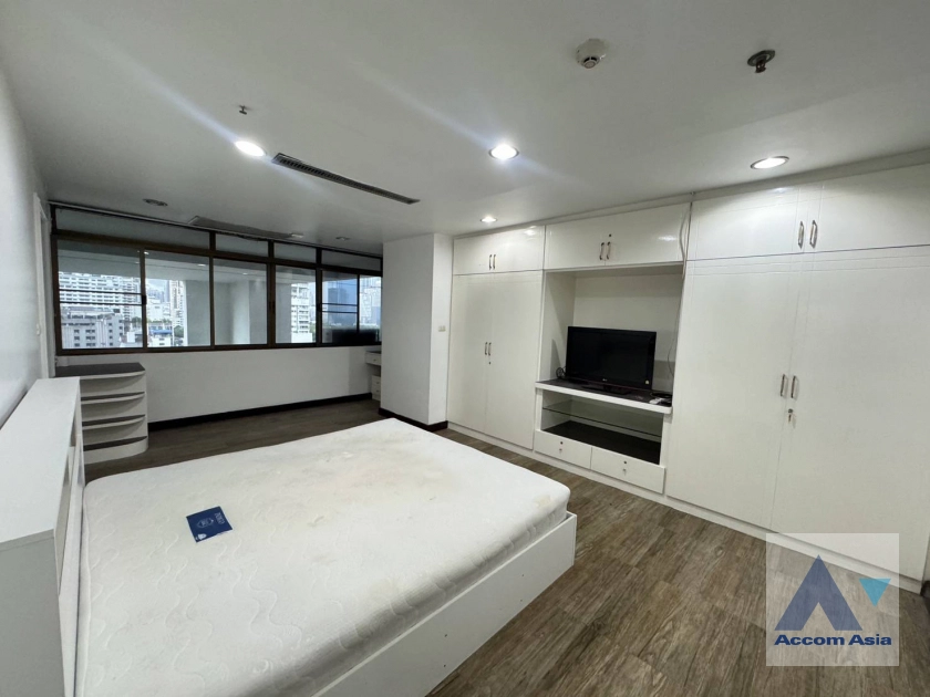 9  2 br Condominium for rent and sale in Sukhumvit ,Bangkok BTS Nana at Crystal Garden 1511190