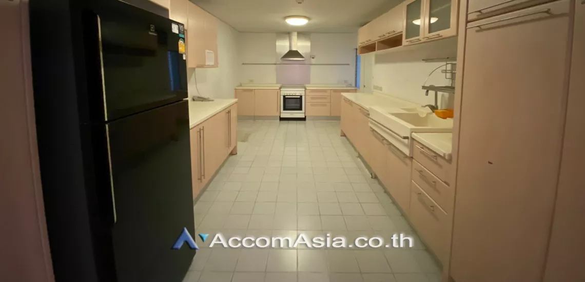 9  2 br Condominium For Rent in Sathorn ,Bangkok MRT Khlong Toei at Baan Yen Akard 1511222