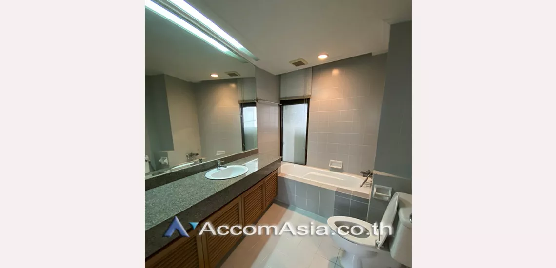 12  2 br Condominium For Rent in Sathorn ,Bangkok MRT Khlong Toei at Baan Yen Akard 1511222