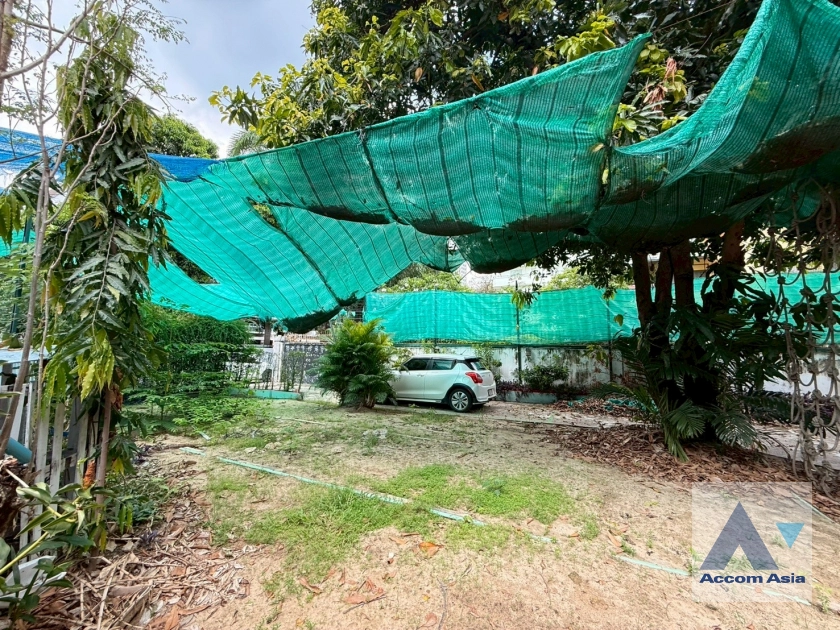 5  4 br House for rent and sale in Sukhumvit ,Bangkok BTS Nana 2311226