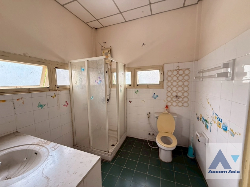 21  4 br House for rent and sale in Sukhumvit ,Bangkok BTS Nana 2311226