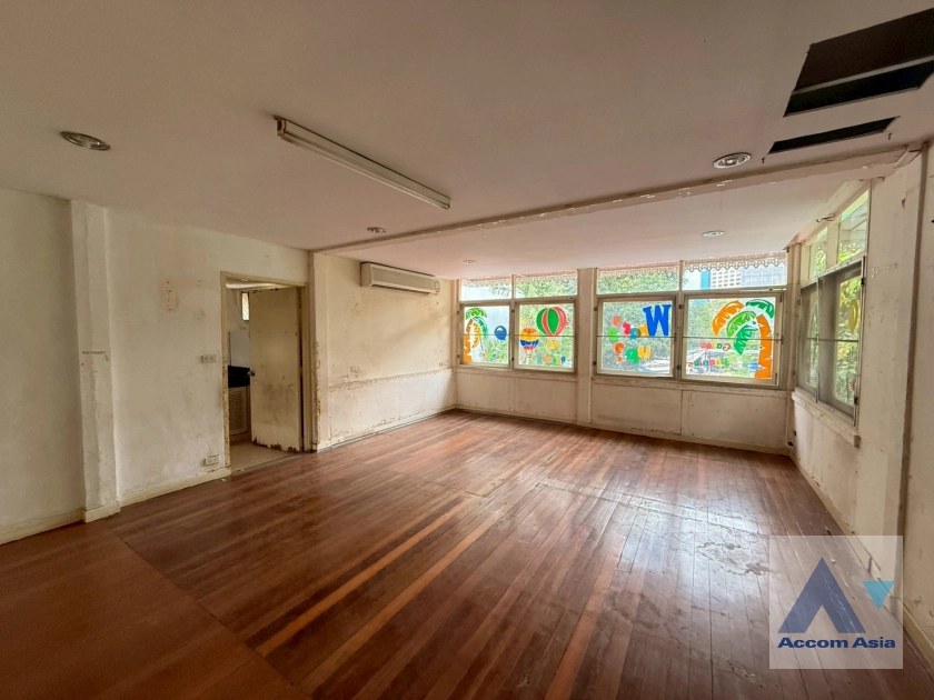 16  4 br House for rent and sale in Sukhumvit ,Bangkok BTS Nana 2311226