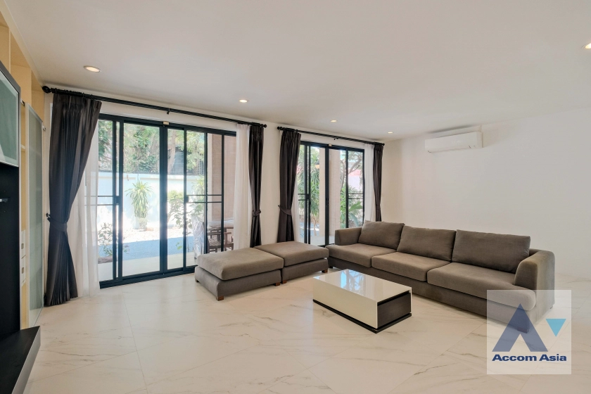  1  4 br House for rent and sale in Sukhumvit ,Bangkok BTS Phra khanong 6002301