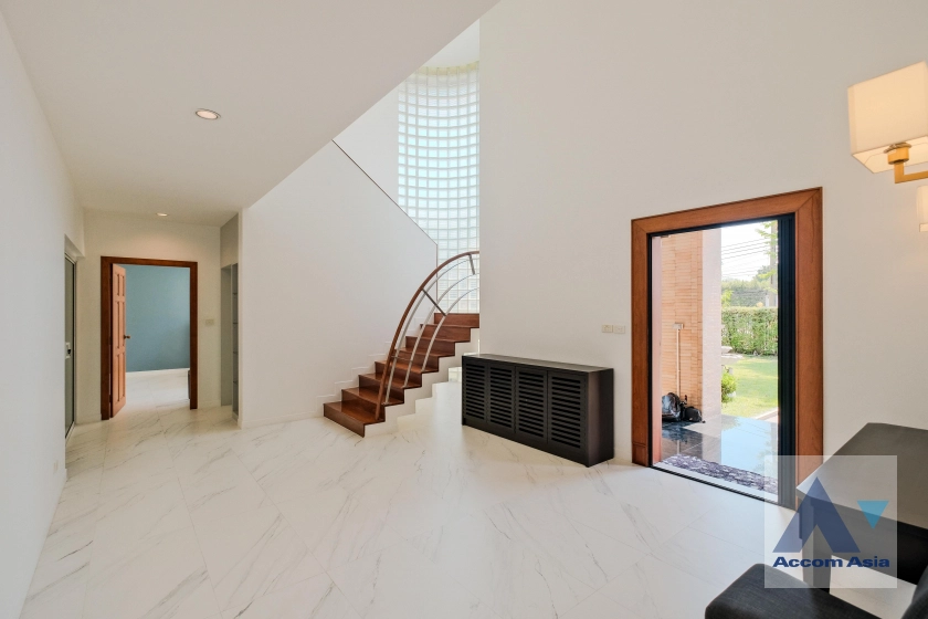 4  4 br House for rent and sale in Sukhumvit ,Bangkok BTS Phra khanong 6002301