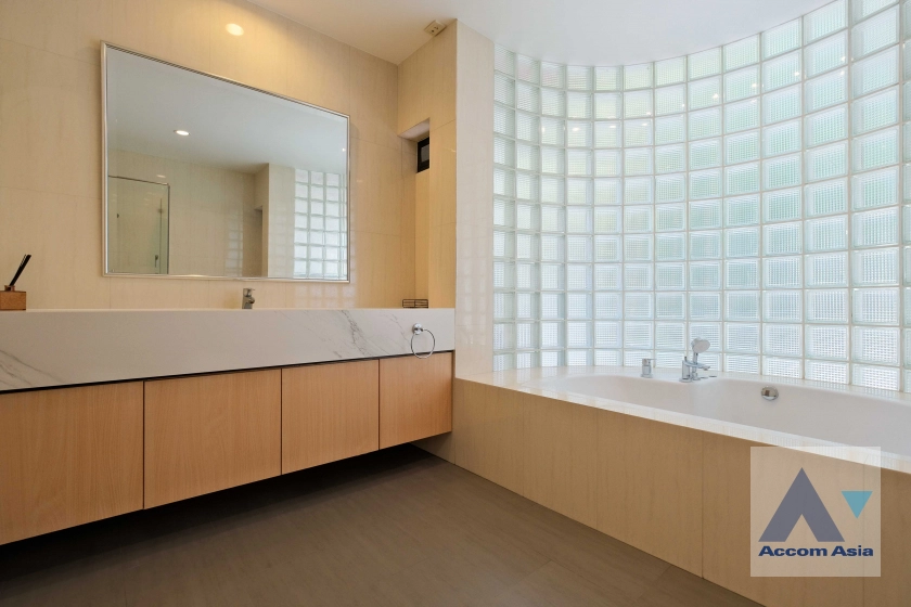 18  4 br House for rent and sale in Sukhumvit ,Bangkok BTS Phra khanong 6002301