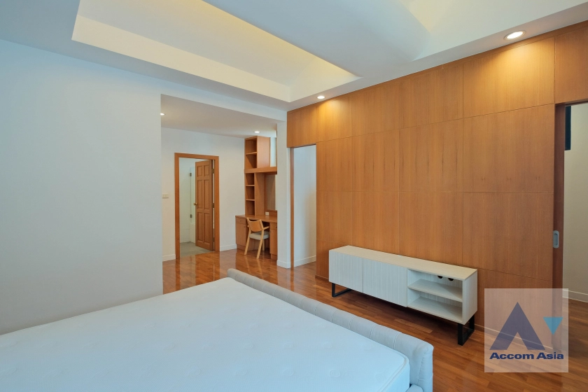 20  4 br House for rent and sale in Sukhumvit ,Bangkok BTS Phra khanong 6002301