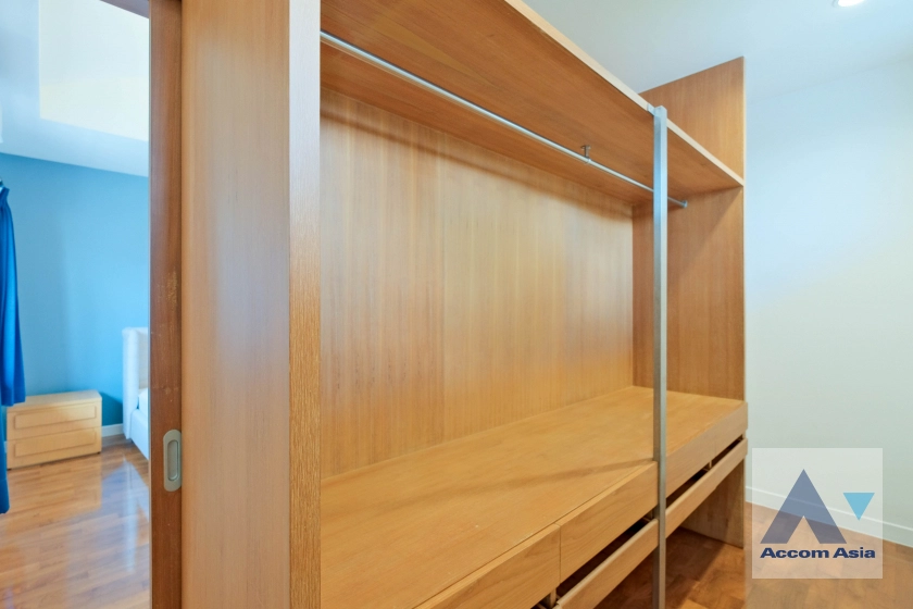 21  4 br House for rent and sale in Sukhumvit ,Bangkok BTS Phra khanong 6002301