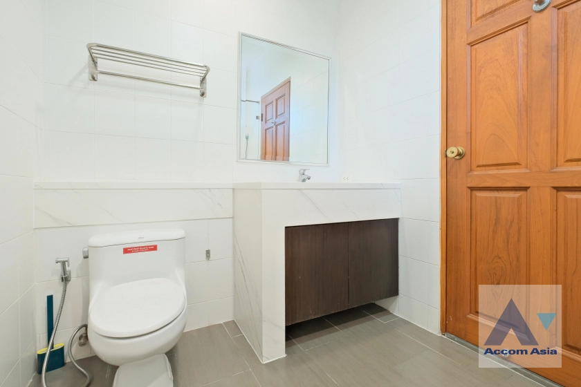 33  4 br House for rent and sale in Sukhumvit ,Bangkok BTS Phra khanong 6002301